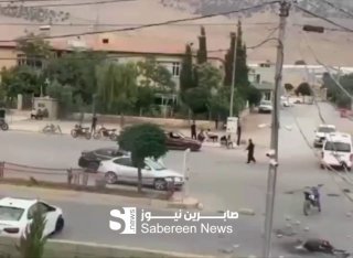 بالفيديوالمتظاهرون المطالبون بأبسط حقوقهم، مثل الرواتب وتوفير التيار الكهربائي، …