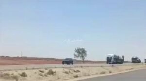 بالفيديو انسحاب اليات عصابات الجولاني الأرهابية بعد القصف الجوي من العدو الصهيون…