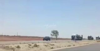 بالفيديو انسحاب اليات عصابات الجولاني الأرهابية بعد القصف الجوي من العدو الصهيون…