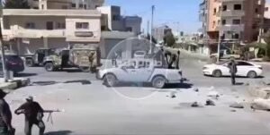 شتائم طائفية و ارهابي يحمل سيفاً ،،، مشاهد من السويداء بعد دخول عصابات الجولاني …