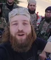 بشعارات طائفية،، عصابات الجولاني الارهابية تهدد أهالي السويداء زعيم الطائفة الدر…