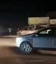 بالفيديو بسبب سوء التيار الكهربائي وانعدام الخدمات متظاهرين يقطعون طريق خوشناوتي…