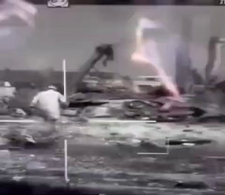 الإرهاب الصهيوني | لا تعتاد المشهد! دبابة تابعة لجيش الاحتلال الصهيوني النازي تط…