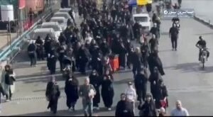 الجمهورية الإسلامية الإيرانية حشود المؤمنين في شوارع مدينة اصفهان لاحياء أربعيني…